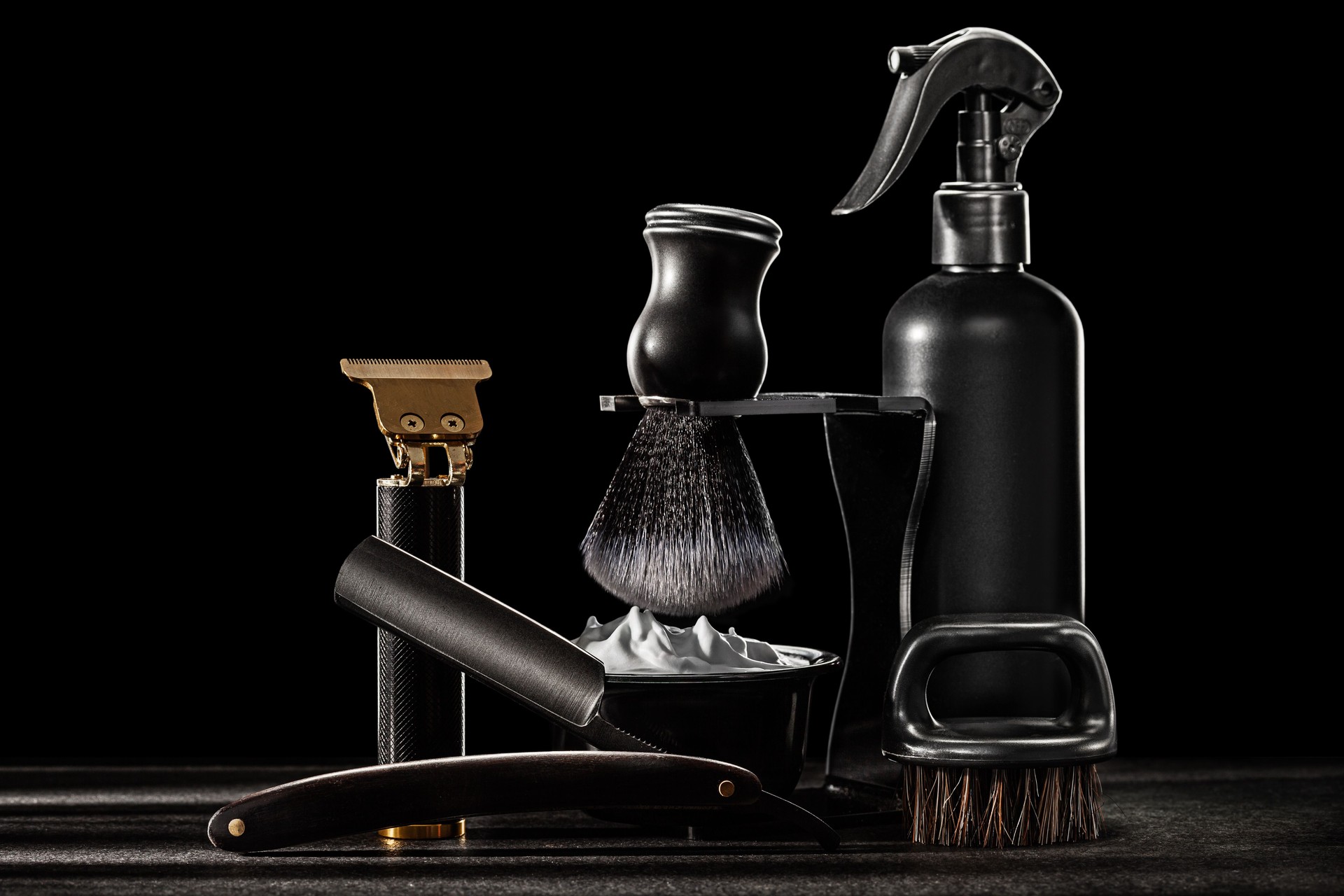 Black Tools Of Barber. Straight Edge Barber Razor Shaving Brush On Stand Beard Brush Professional Hair Clippers Trimmer Cutting Beard Cordless Barber Shaving Machine Water Sprayer.